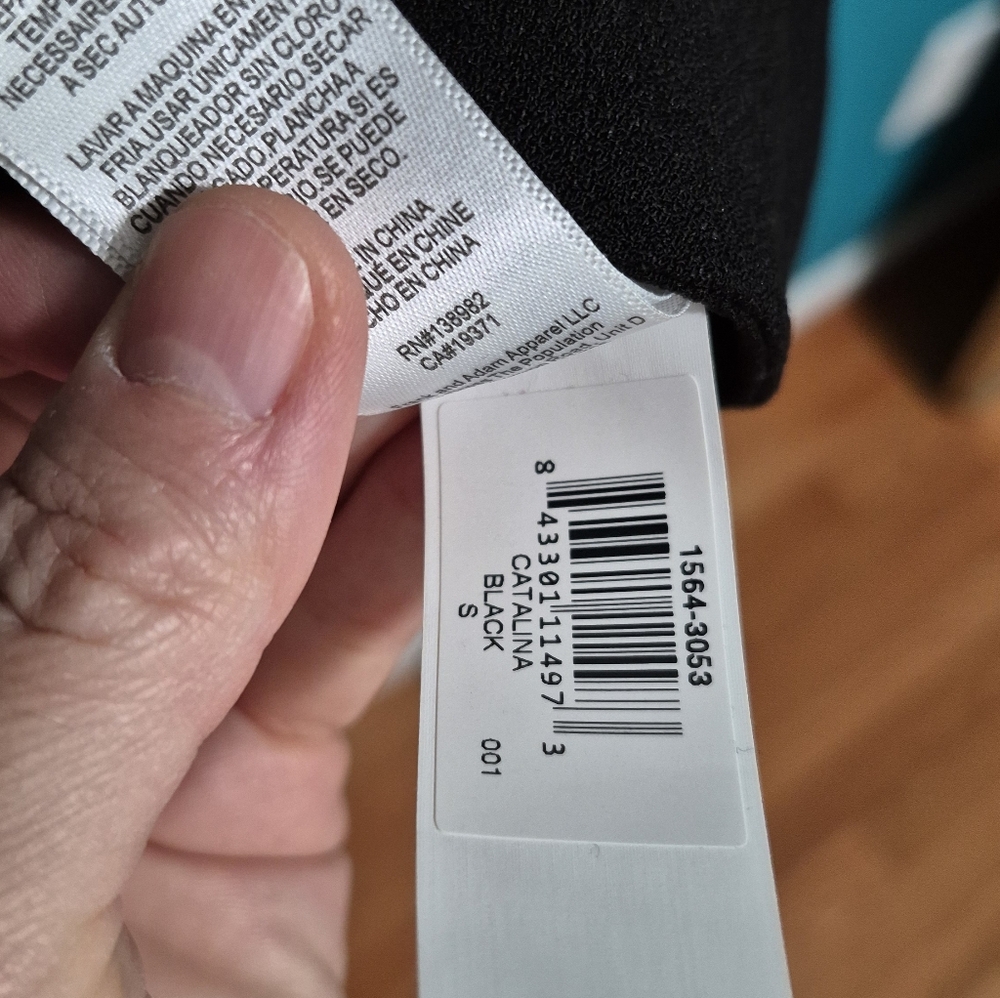 EUC - Catalina Dress - Dress The Population - The Perfect Little Black Dress! - Picture 5 of 13